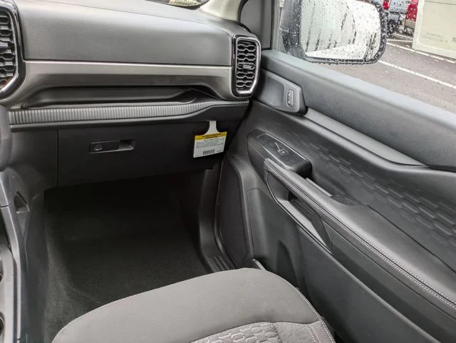 New 2026 Oxford White Ford XLT image 17