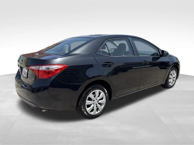Used 2015 Black Toyota LE image 7