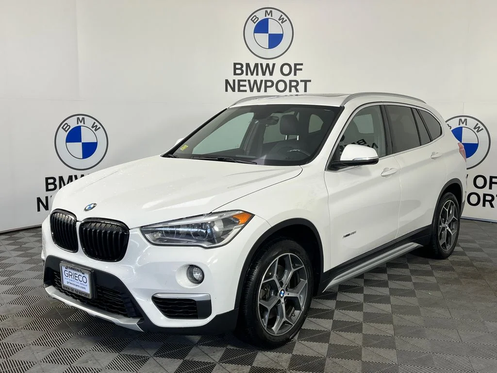 Used 2018 White BMW xDrive28i image 3