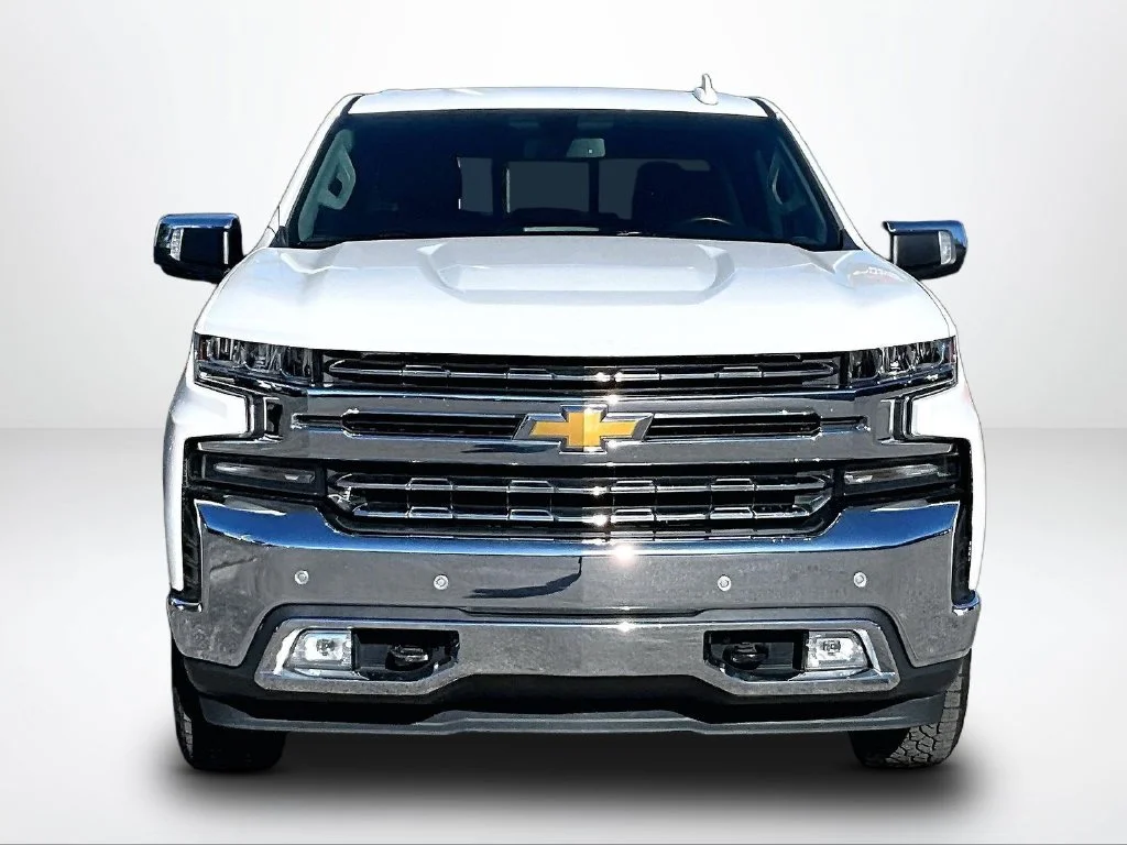 Used 2020 White Chevrolet LTZ image 4