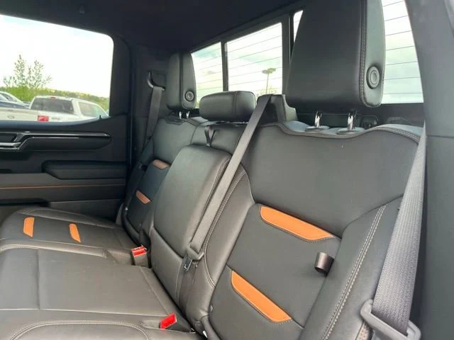 Used 2025 Summit White GMC AT4 image 18