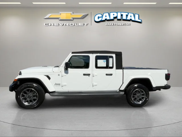 Used 2020 White Jeep Overland 4x4 image 2