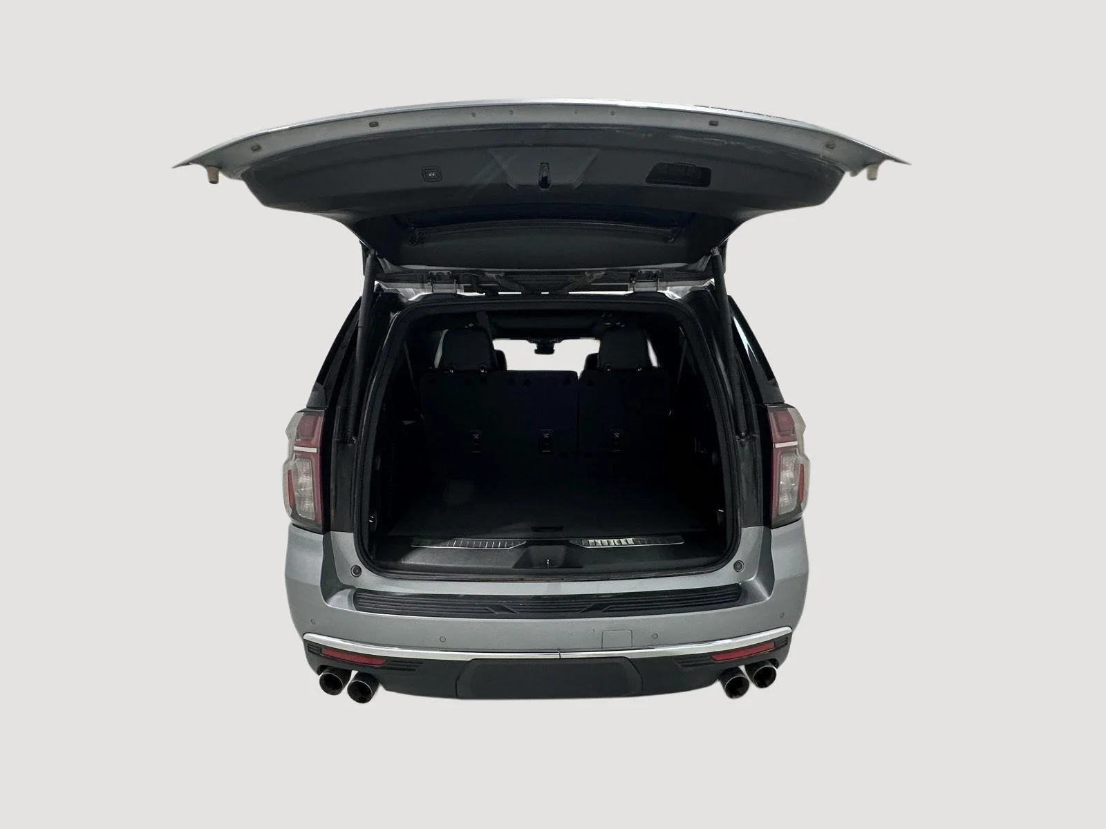 Used 2023 Sterling Gray Metallic Chevrolet Premier image 23