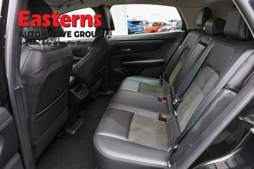 Used 2023 Black Nissan ENGAGE image 22