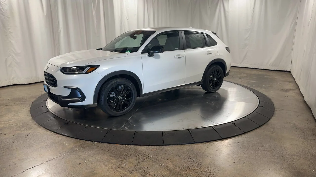 New 2027 Platinum White Pearl Honda Sport image 9