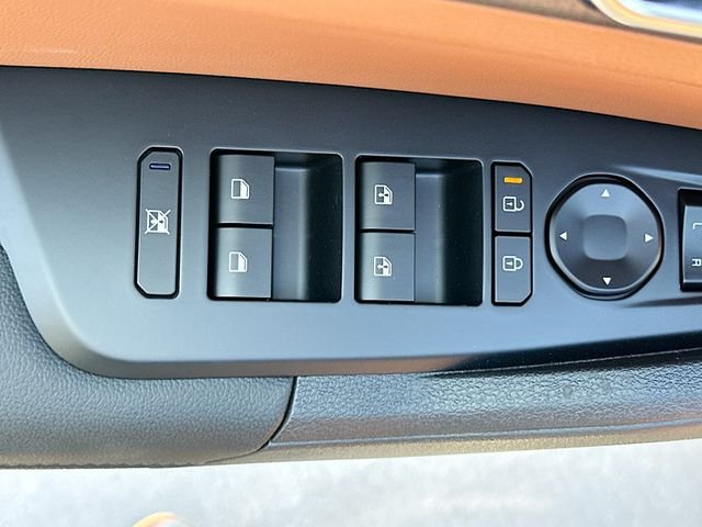 New 2027 Fusion Black Kia X-Line image 17