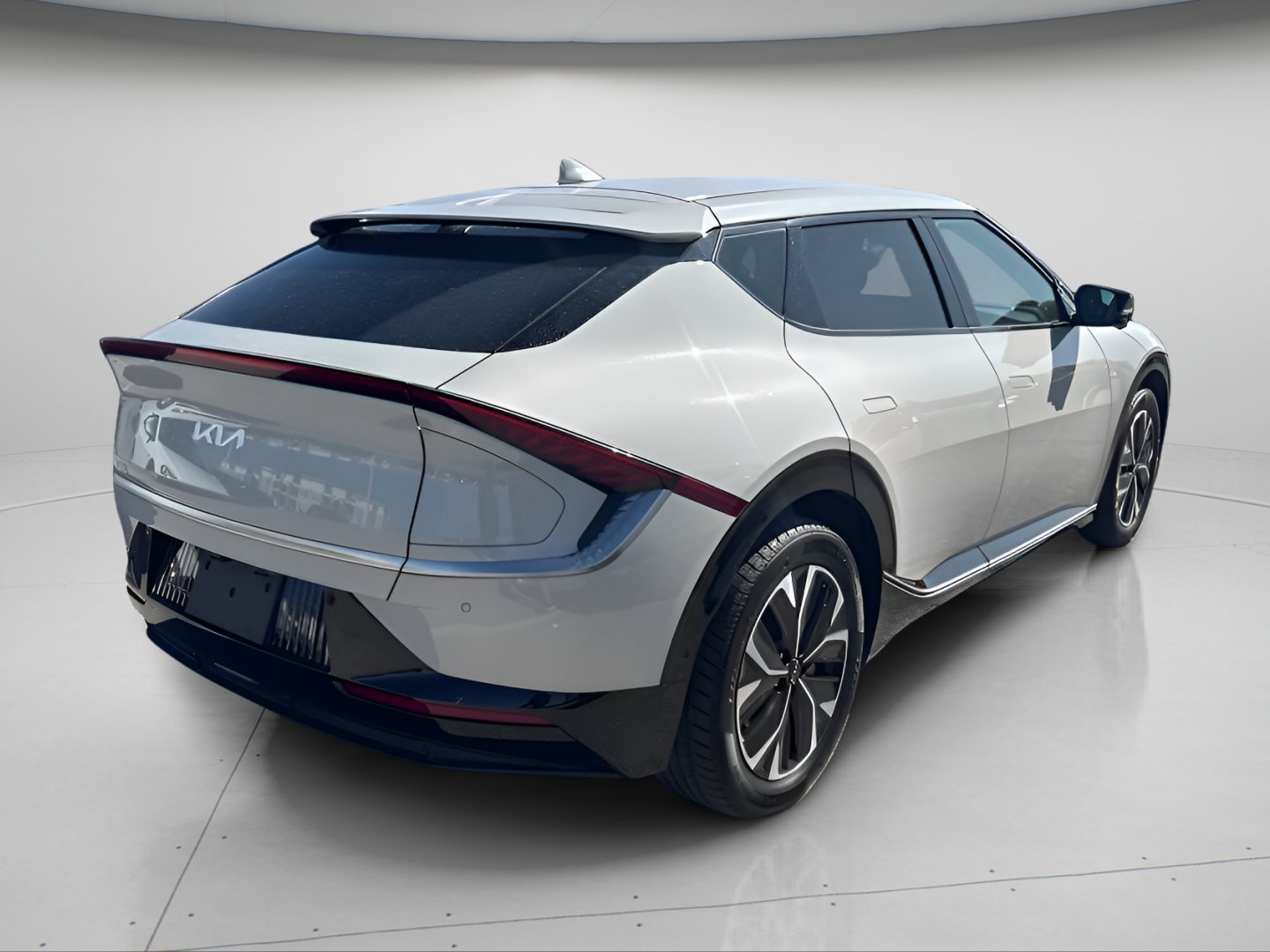Used 2023 Glacier Kia Wind image 6
