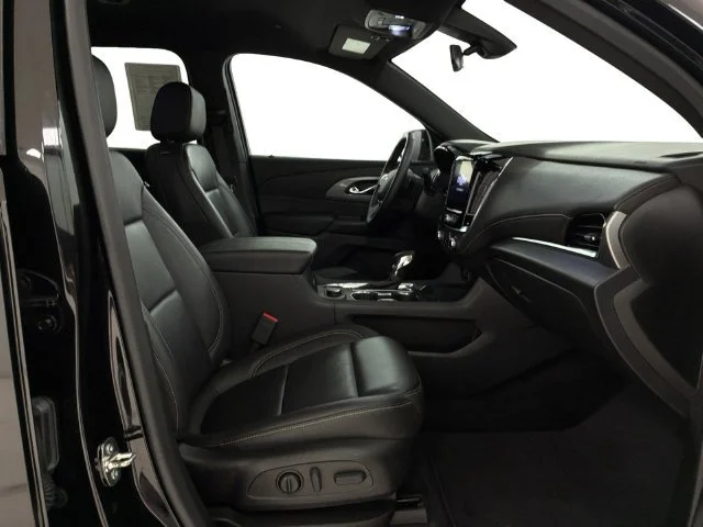Certified Used 2023 MOSAIC BLACK METALLIC Chevrolet LT Leather image 14