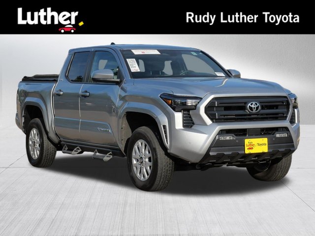 2025 Toyota Tacoma 4WD SR5