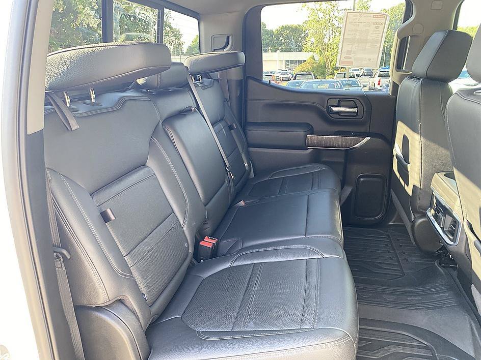Used 2021 White Frost Tricoat GMC Denali image 23