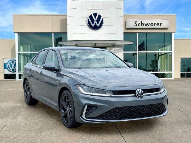 New 2027 Platinum Gray Metallic Volkswagen SE image 3