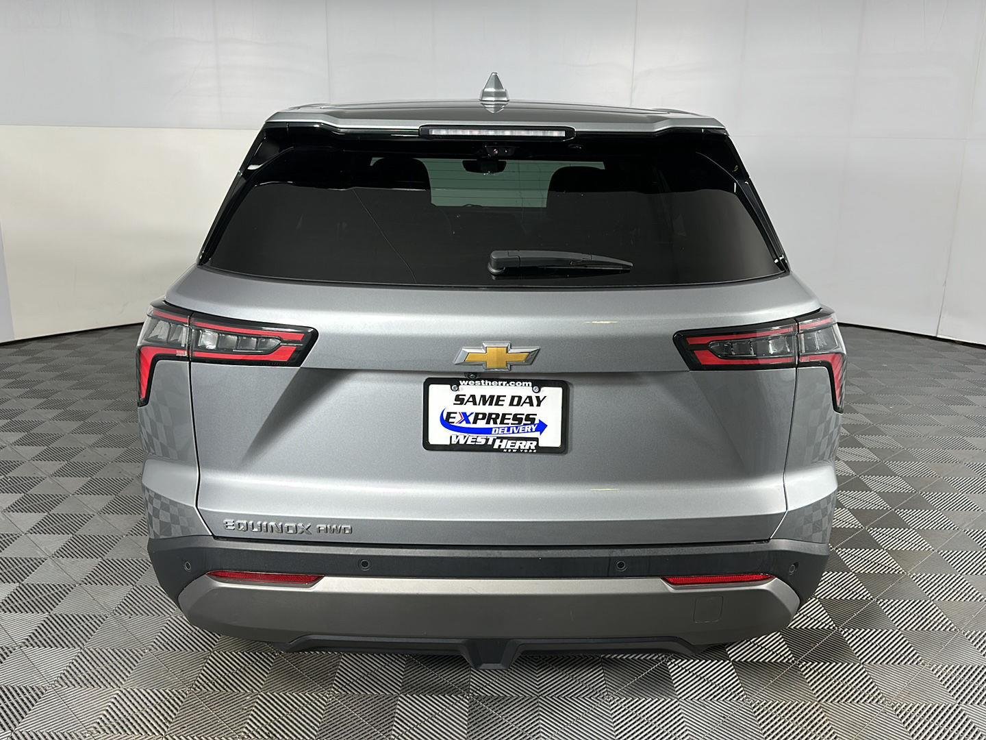 Used 2025 Sterling Gray Metallic Chevrolet AWD LT image 24