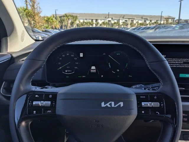 New 2027 Iceberg Green Kia SX image 29