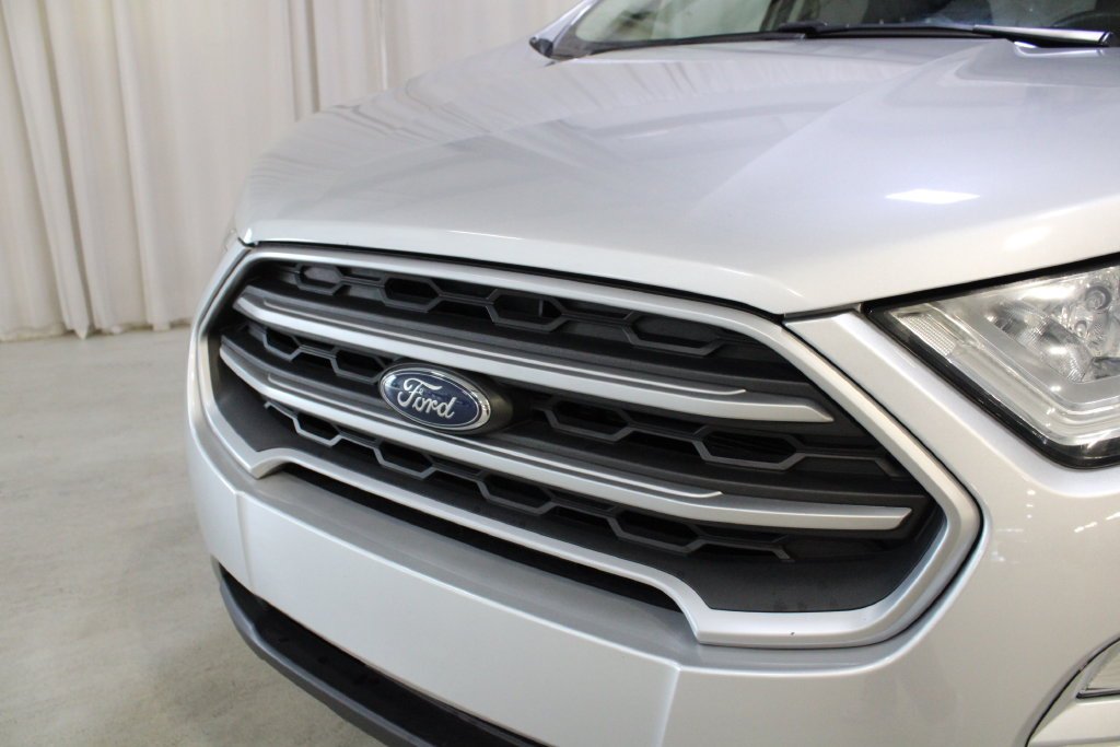Used 2019 Silver Metallic Ford SE image 33