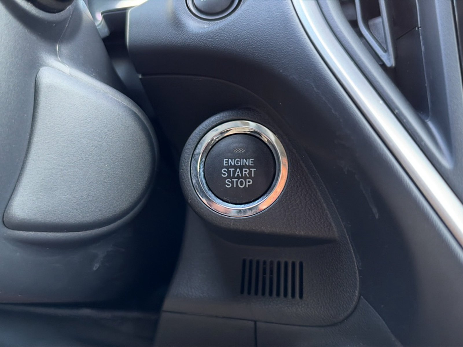 Certified Used 2024 Crystal White Pearl Subaru Sport image 29