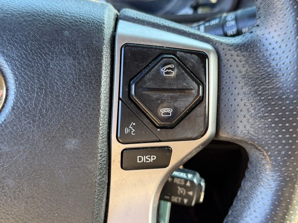 Used 2019 White Toyota SR5 image 30