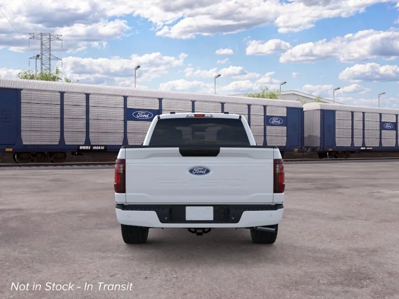 New 2026 Oxford White Ford XLT image 5