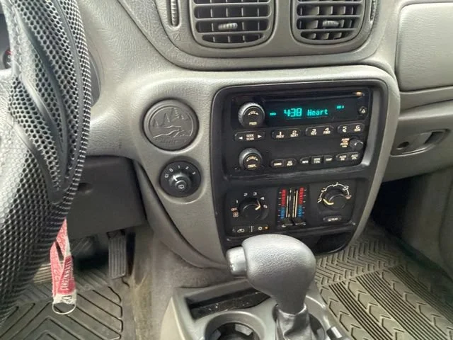 Used 2004 Dark Green Metallic Chevrolet LS image 6