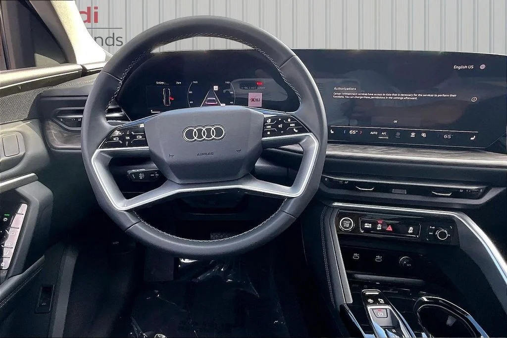 Used 2025 White Audi 2.0T Premium image 8