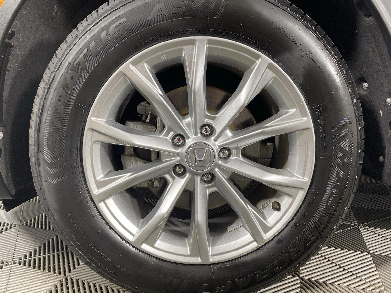 Used 2025 Meteorite Gray Metallic Honda EX-L image 12