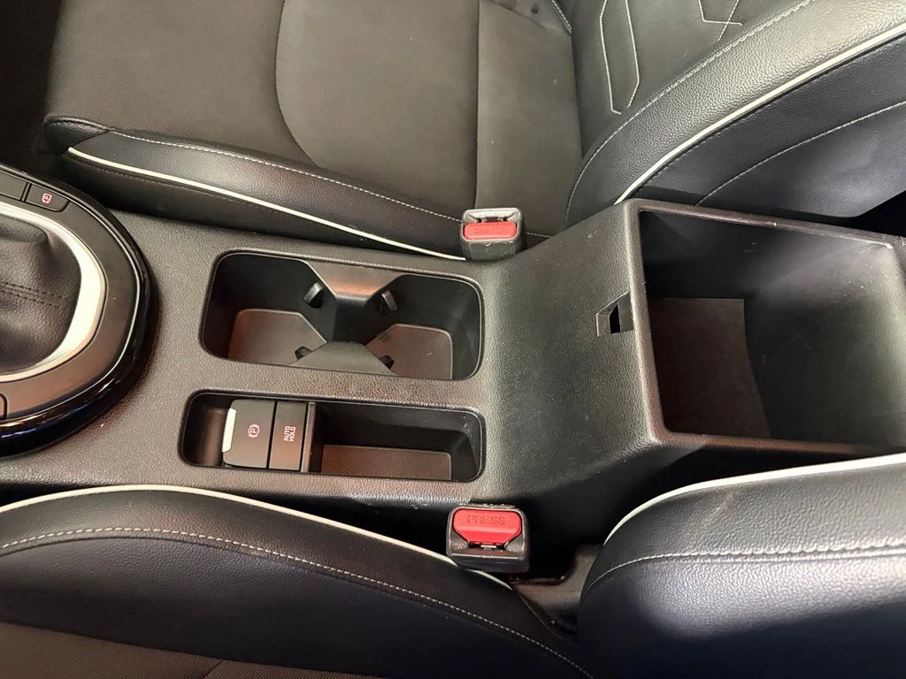 Used 2023 Black Kia GT-Line image 30