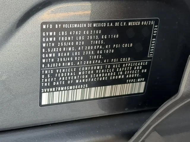 2025 Volkswagen Tiguan SE R-LINE BLACK - Photo 34