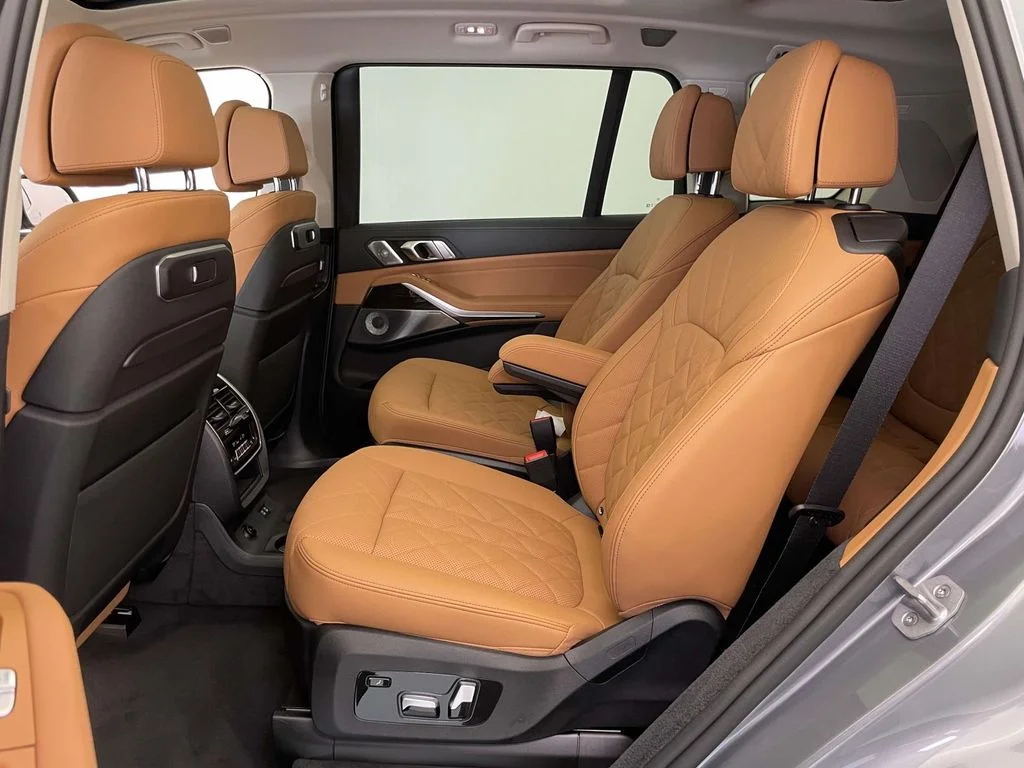 New 2027 Gray BMW xDrive40i image 16
