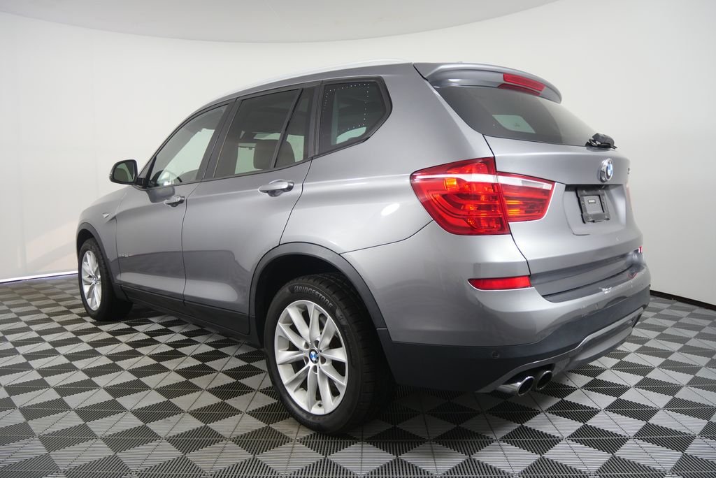 Used 2017 Space Gray Metallic BMW sDrive28i image 4