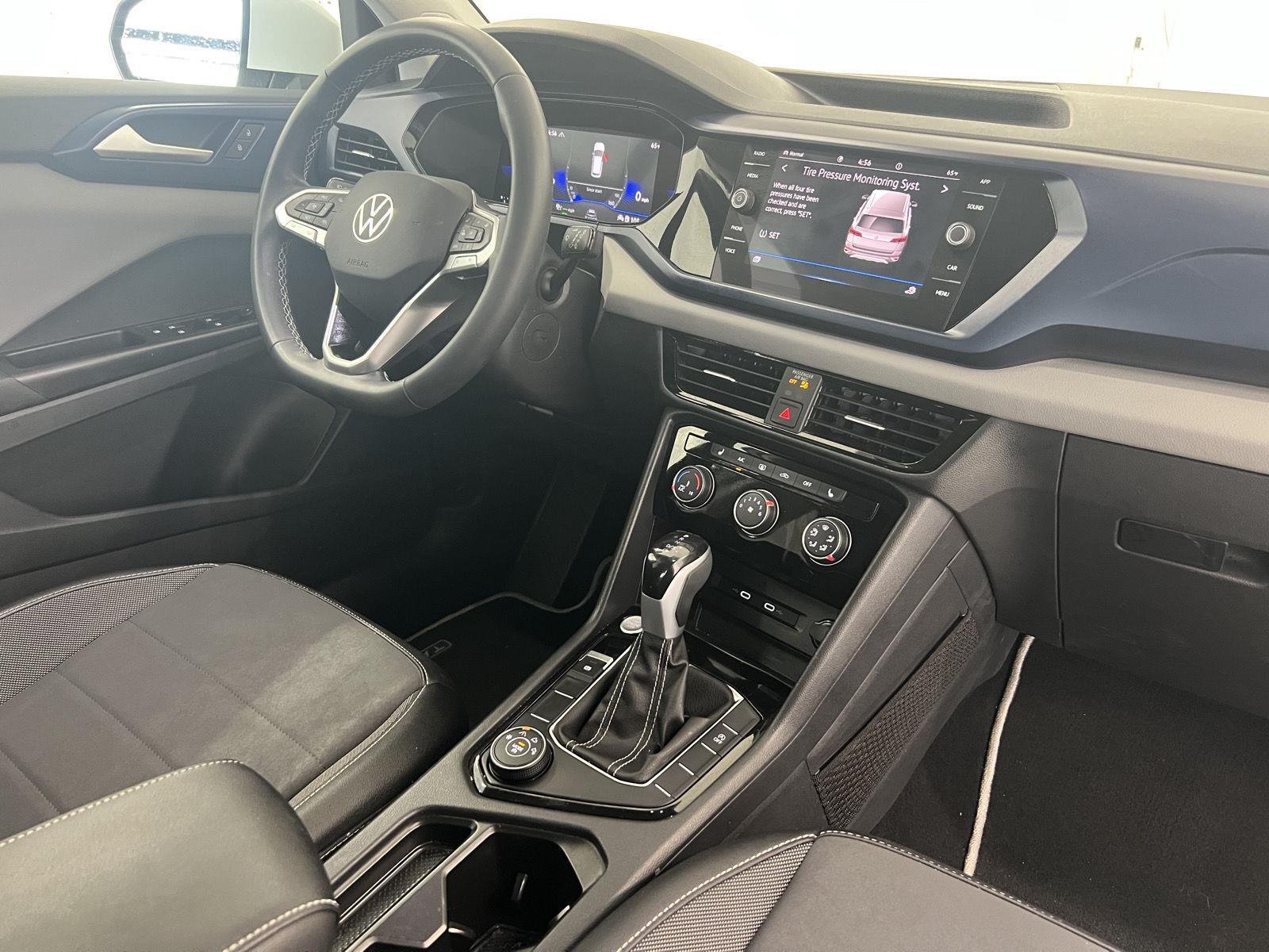 2023 Volkswagen Taos SE - Photo 31