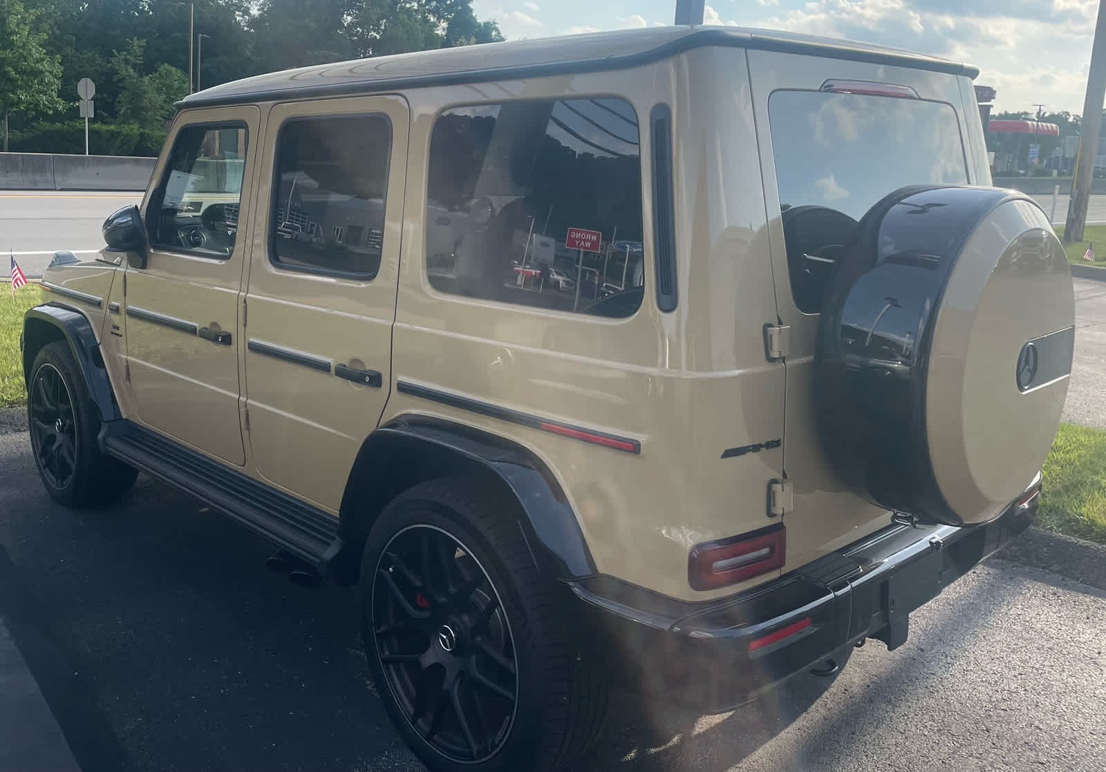 Used 2025 MANUFAKTUR Signature Desert Sand Mercedes-Benz AMG® G 63 image 5