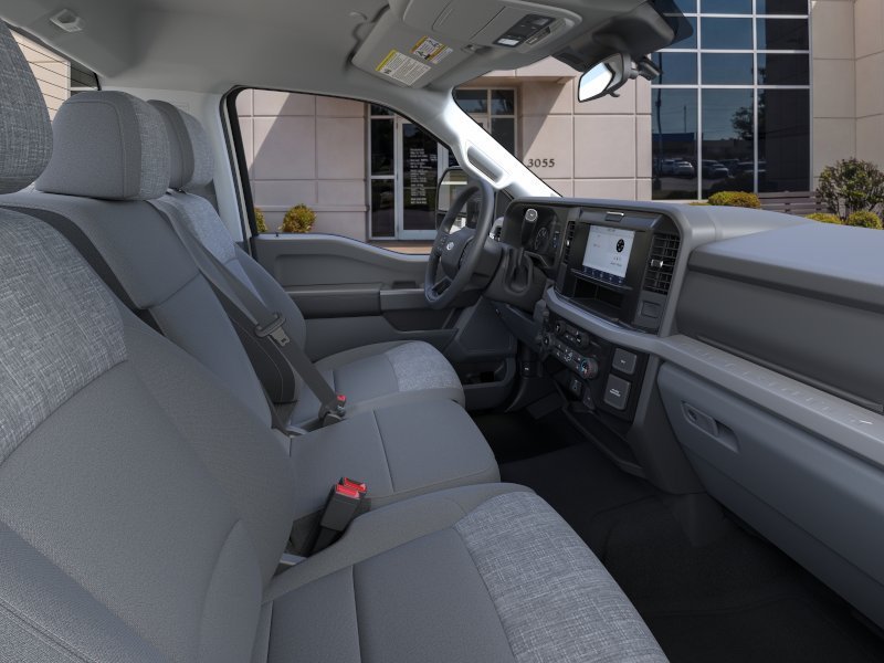 New 2026 Oxford White Ford XLT image 11