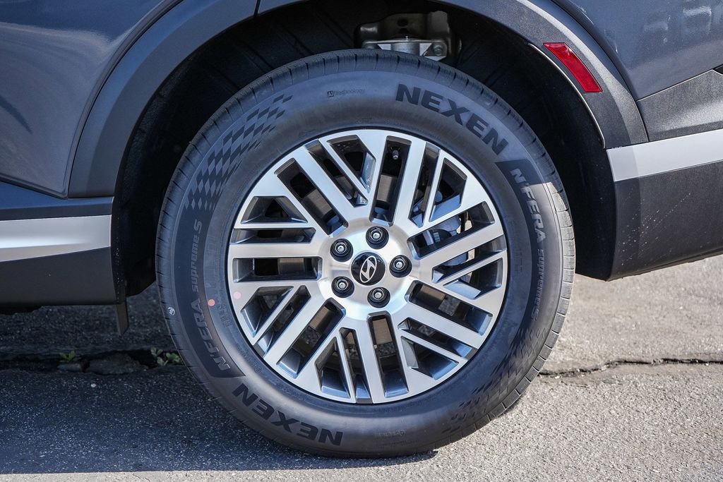New 2026 Gray Hyundai SEL Premium image 11