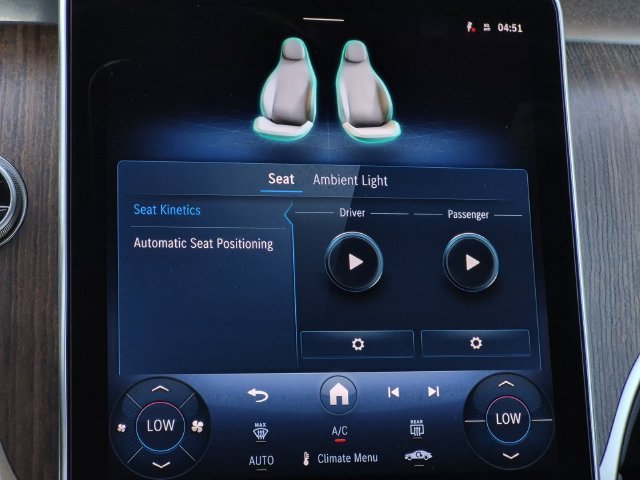New 2026 Polar White Mercedes-Benz GLC 300 image 64