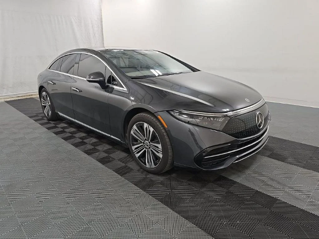 Used 2023 Gray Mercedes-Benz 450 image 3