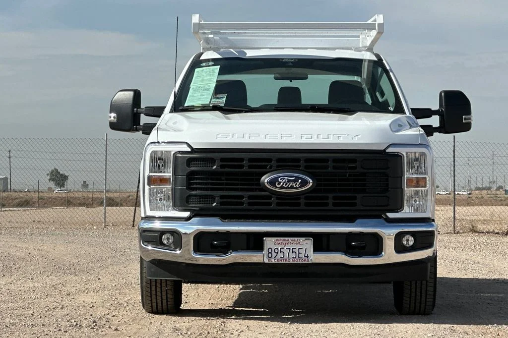 New 2025 White Ford XL image 9