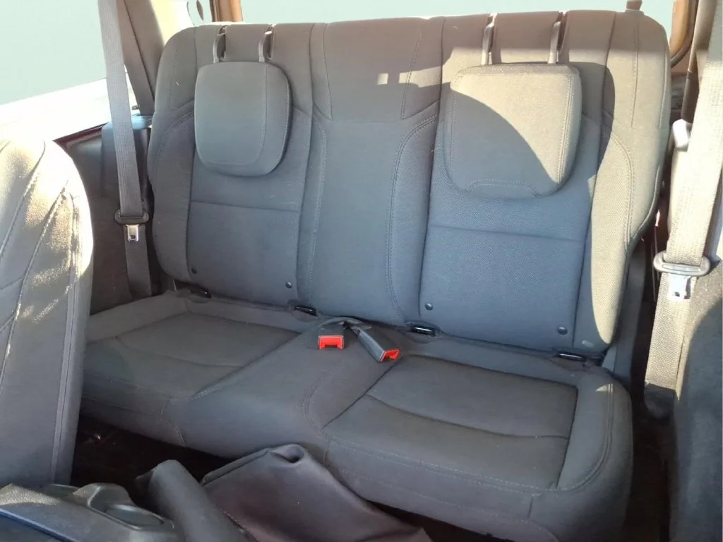 Used 2021 Red Jeep Sport S image 17