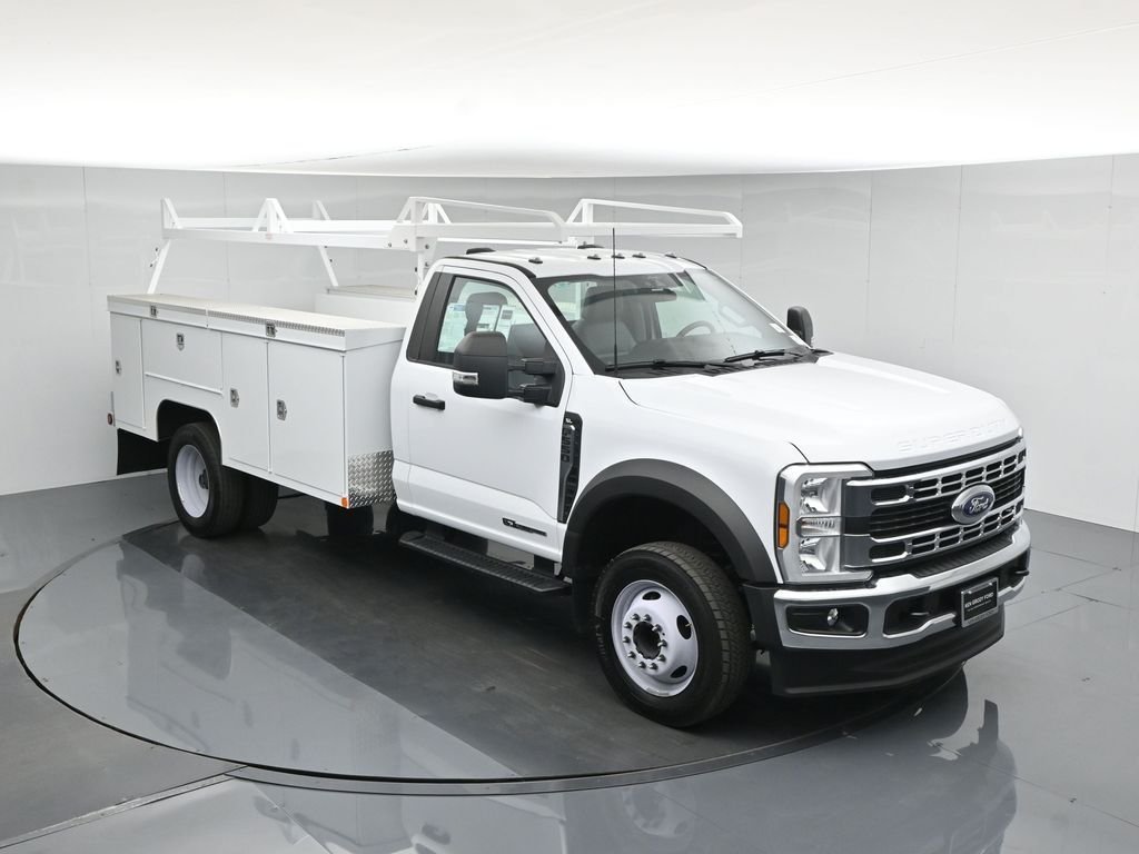 2025 Ford F-550 Super Duty Chassis Cab XL - Photo 43