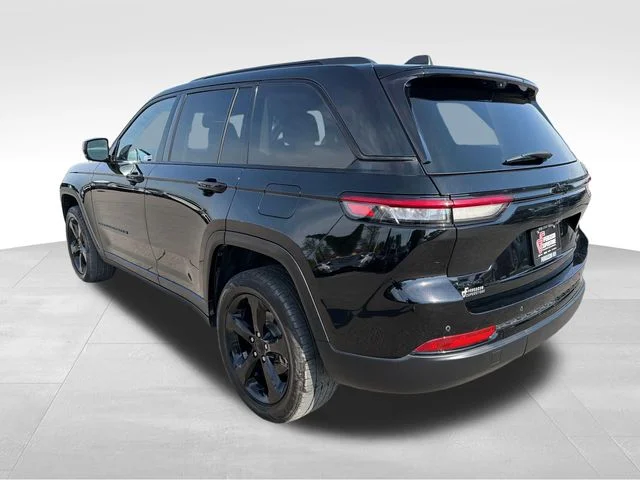 Used 2023 Black Jeep Limited image 5