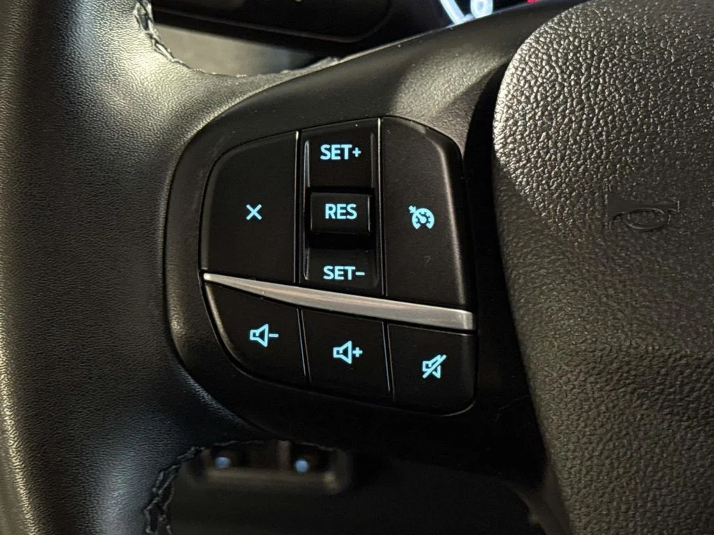 Used 2023 Blue Ford XLT image 23