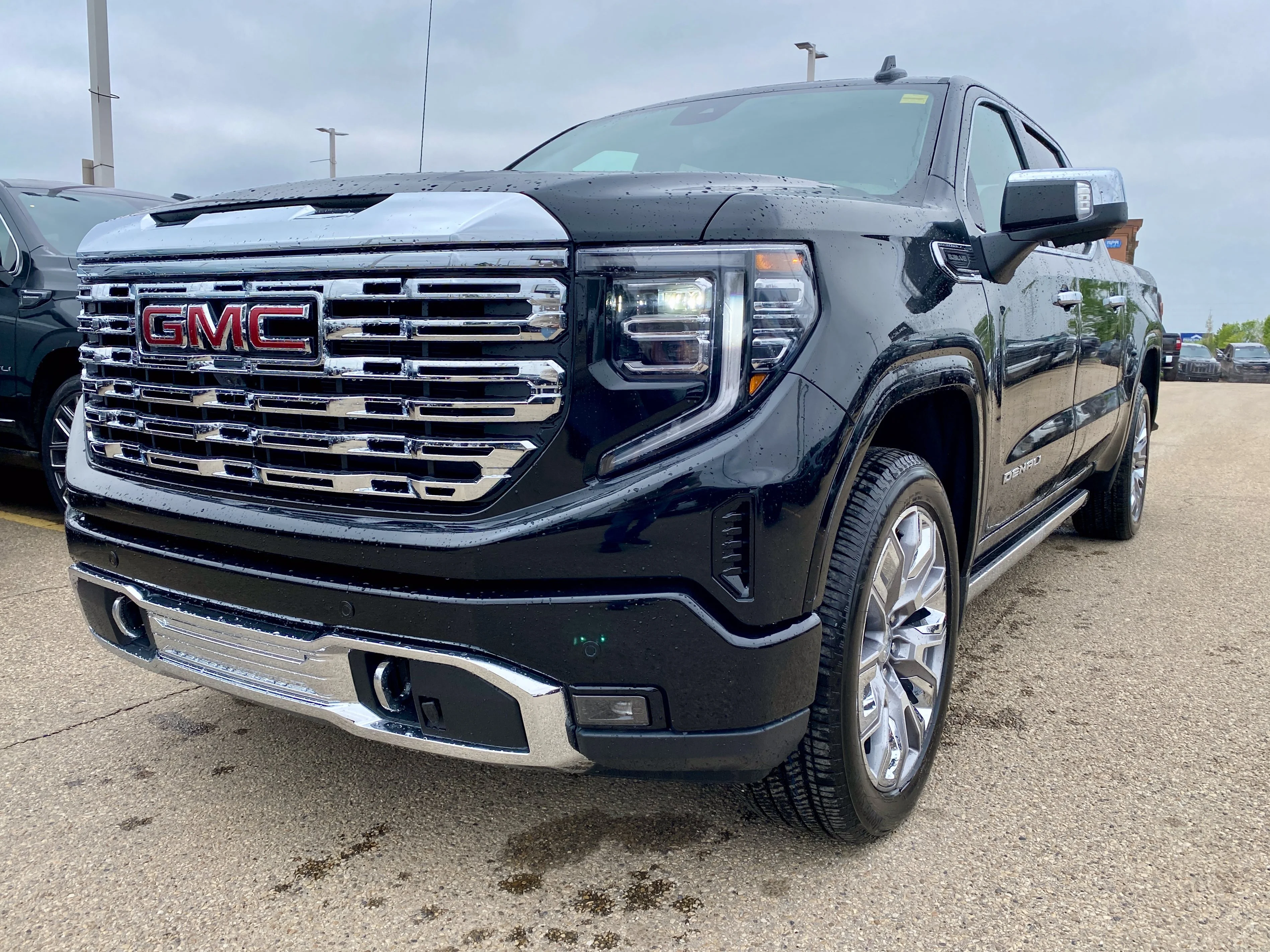 New 2026 ONYX BLACK GMC Denali image 2