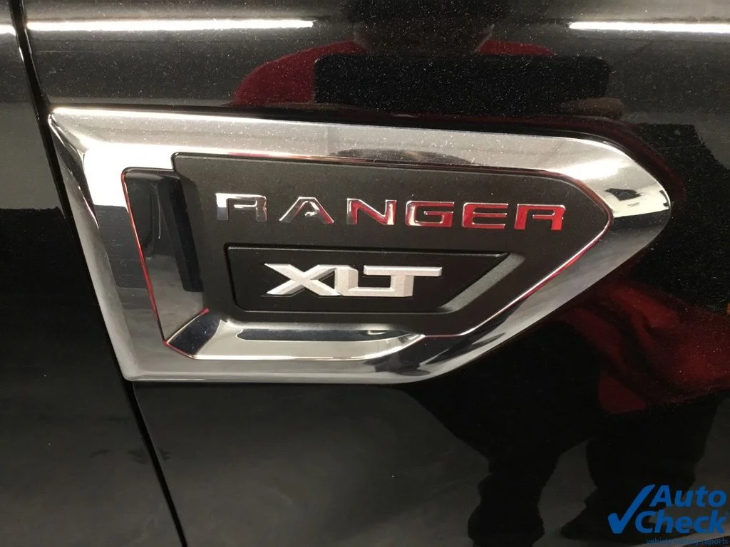 Used 2019 Black Ford XLT image 21