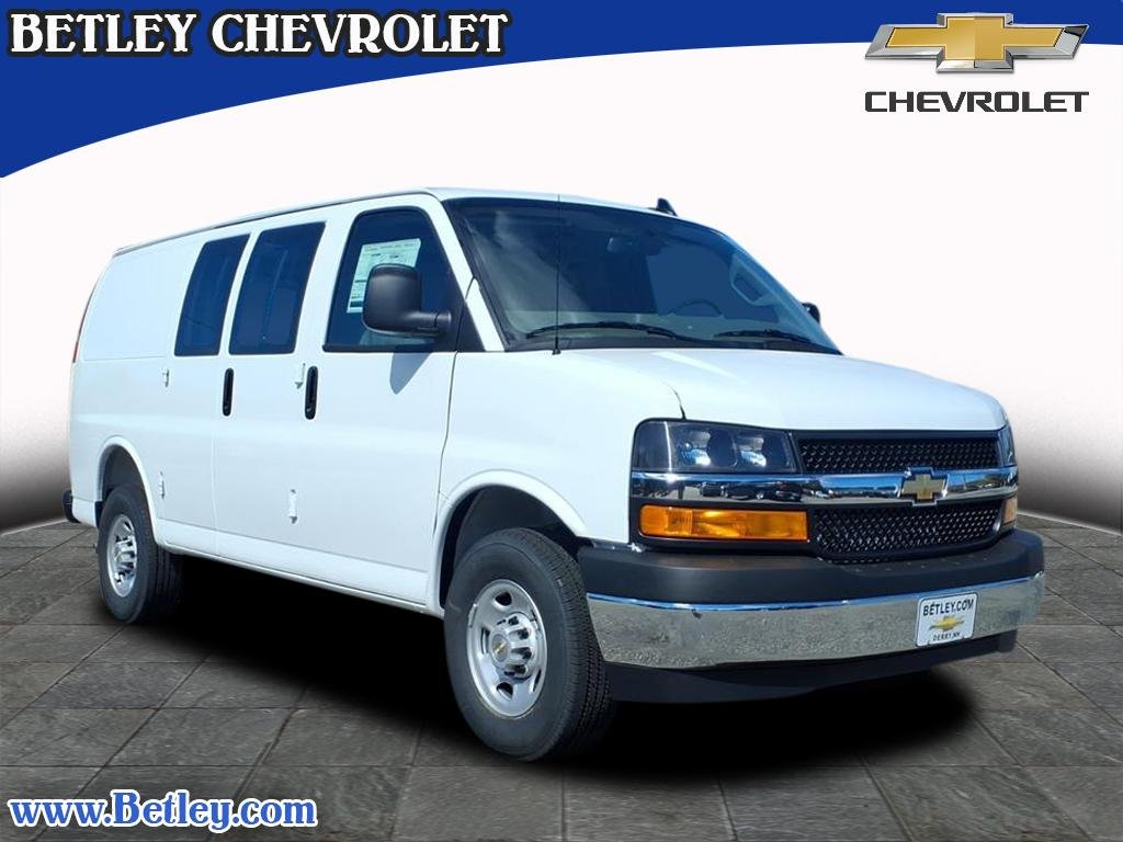 2025 Chevrolet Express Cargo