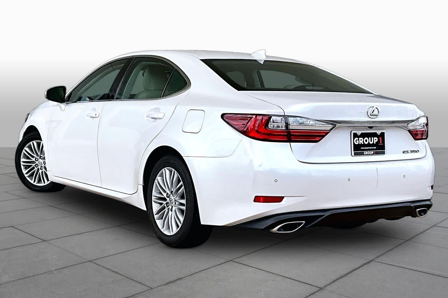 Used 2017 Eminent White Pearl Lexus  image 10