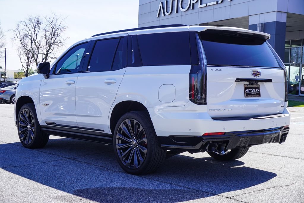 Used 2025 White Cadillac V-Series image 38