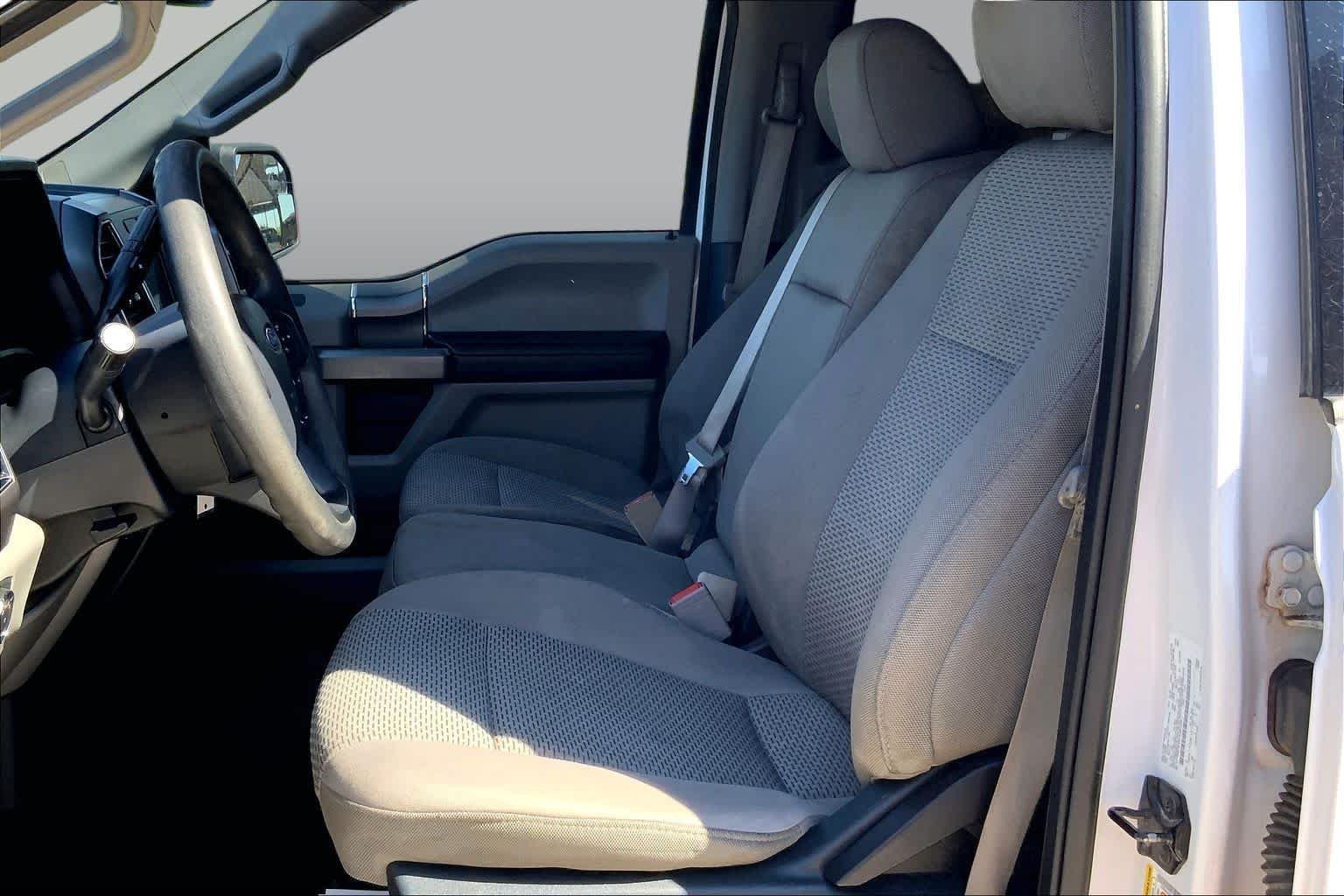Used 2020 Oxford White Ford XLT image 7