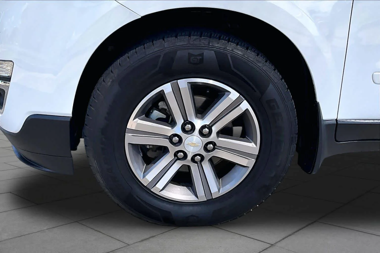 Used 2016 Summit White Chevrolet LT image 11