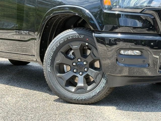 New 2026 Diamond Black Crystal Pearl-Coat Exterior Paint RAM BIG HORN image 2