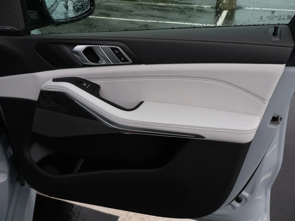 New 2026 Gray BMW xDrive40i image 40