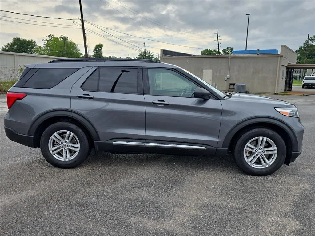 Used 2022 Carbonized Gray Ford XLT image 2
