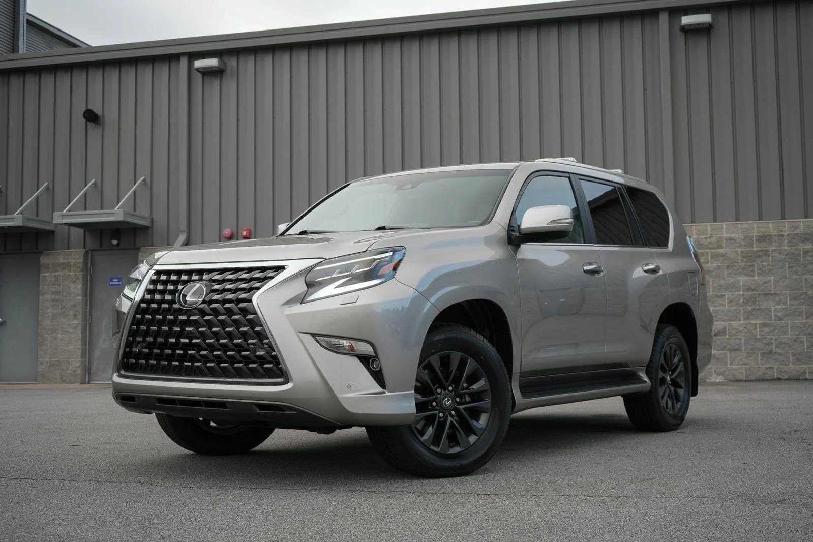 2023 Lexus GX 460 460 PREMIUM's photo